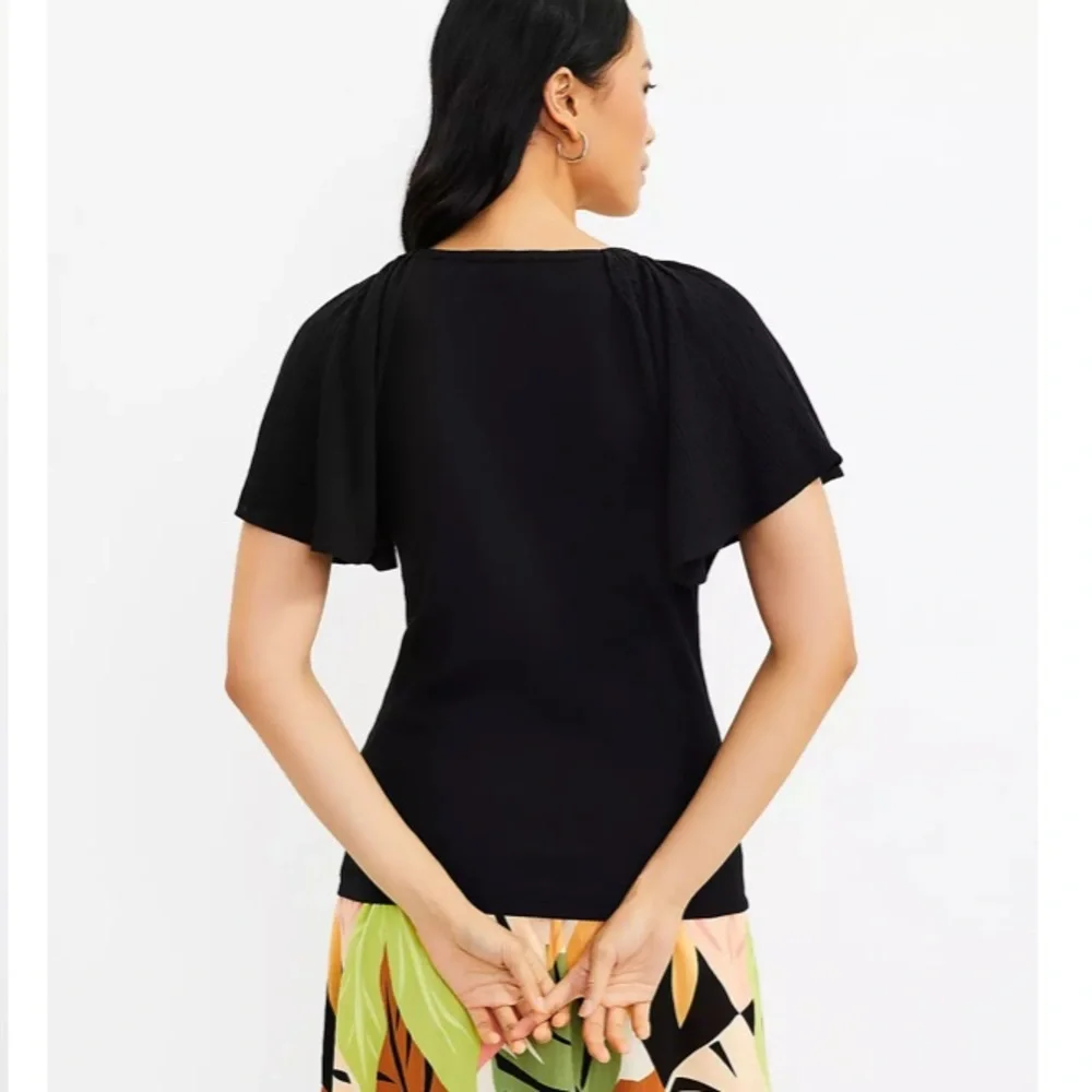 LOFT NWT Petite‎ Ribbed Flutter Sleeve Mixed Media Top - Black